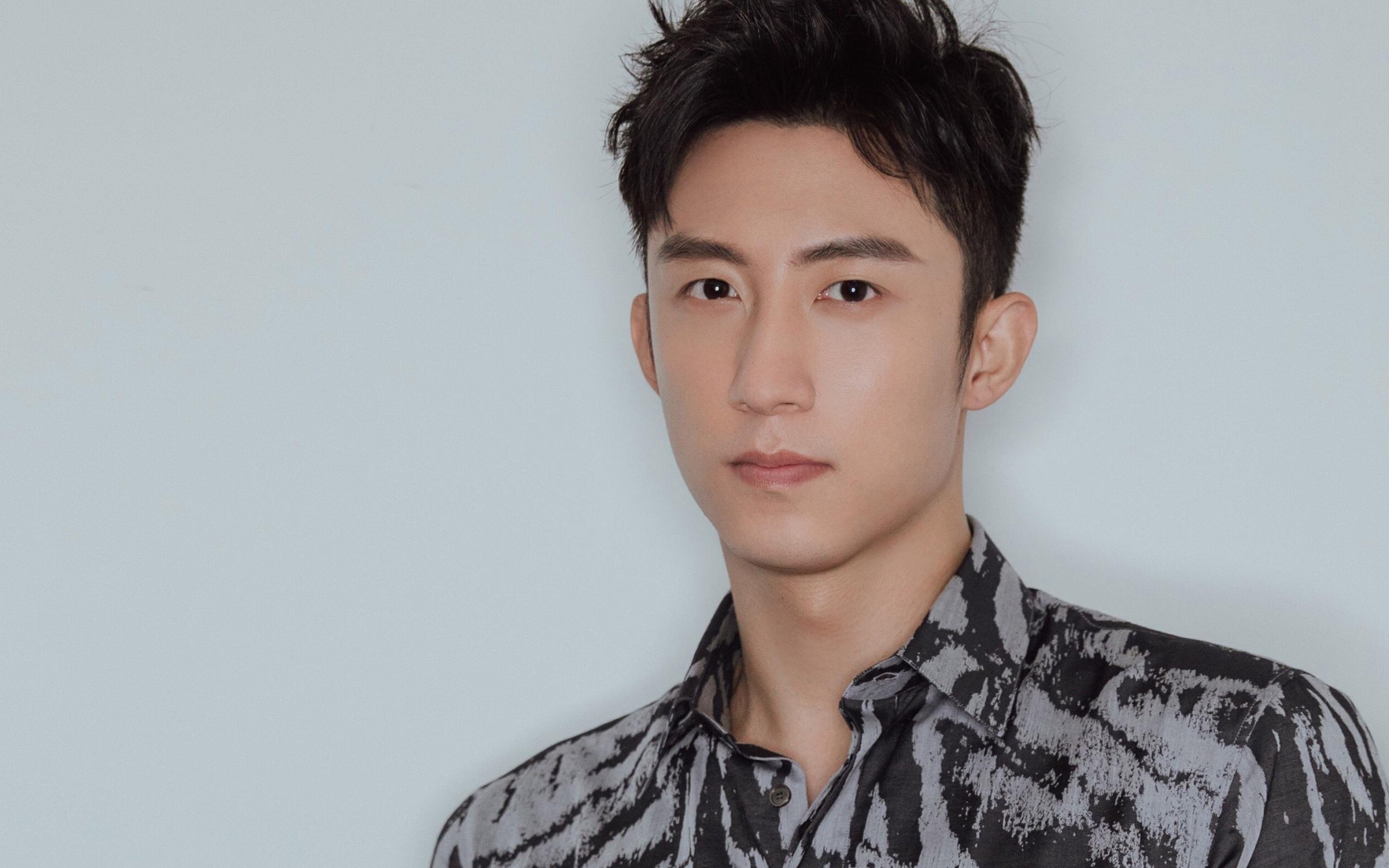 极限全天候运动秀:跨越天气的挑战