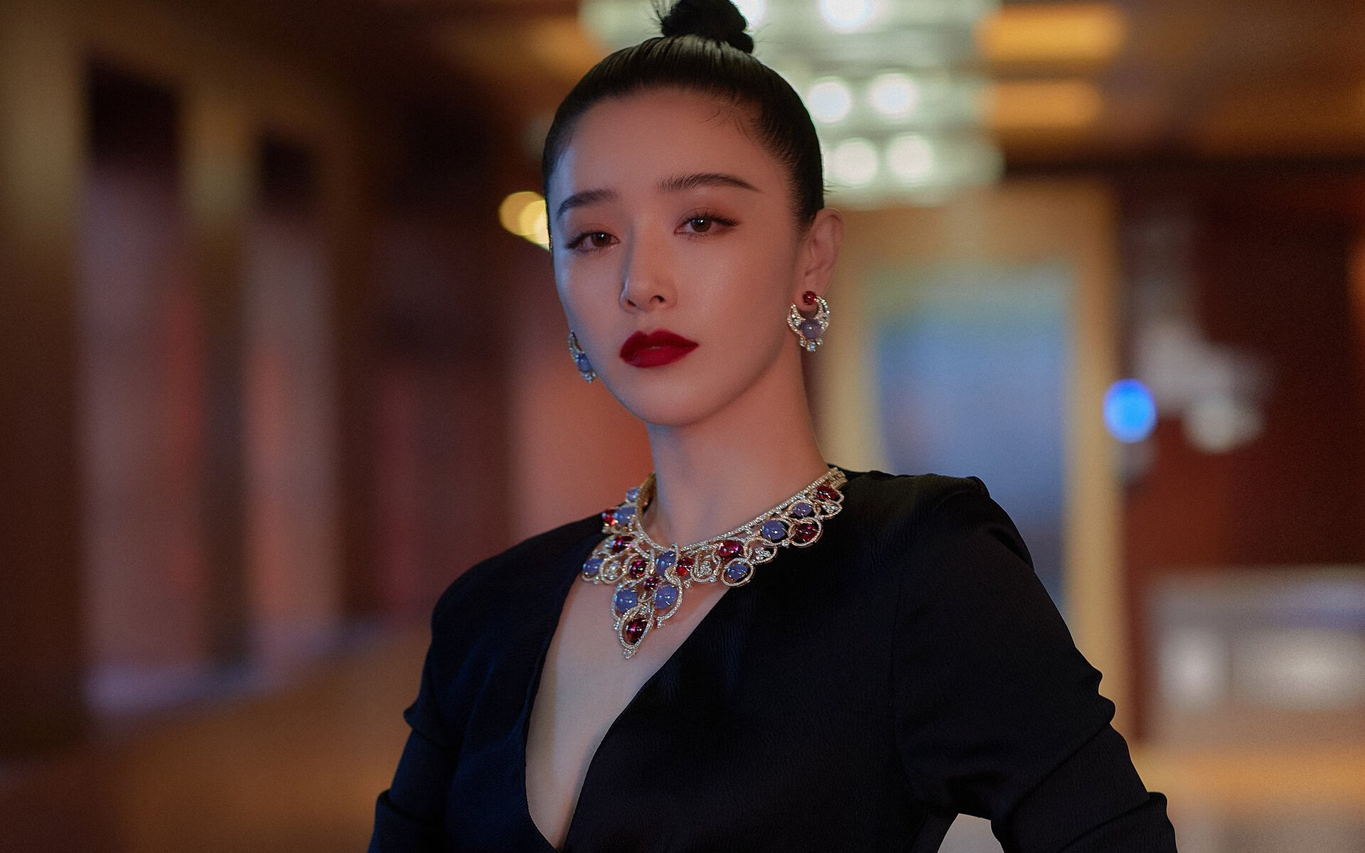 华达斯菲尔德主场战平彼得伯勒,球队近五轮不胜,阵容调整迫在眉睫