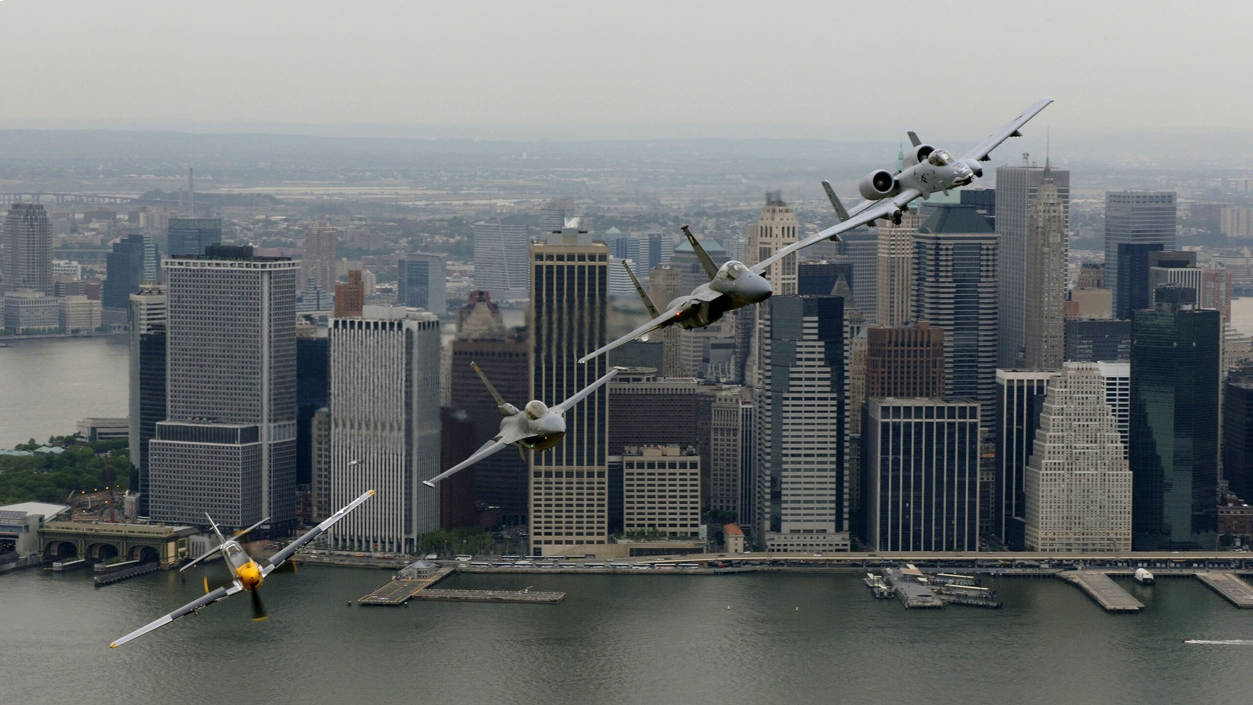 德甲数据分析驱动下的前场压迫效率评估模型，前场压迫防守训练