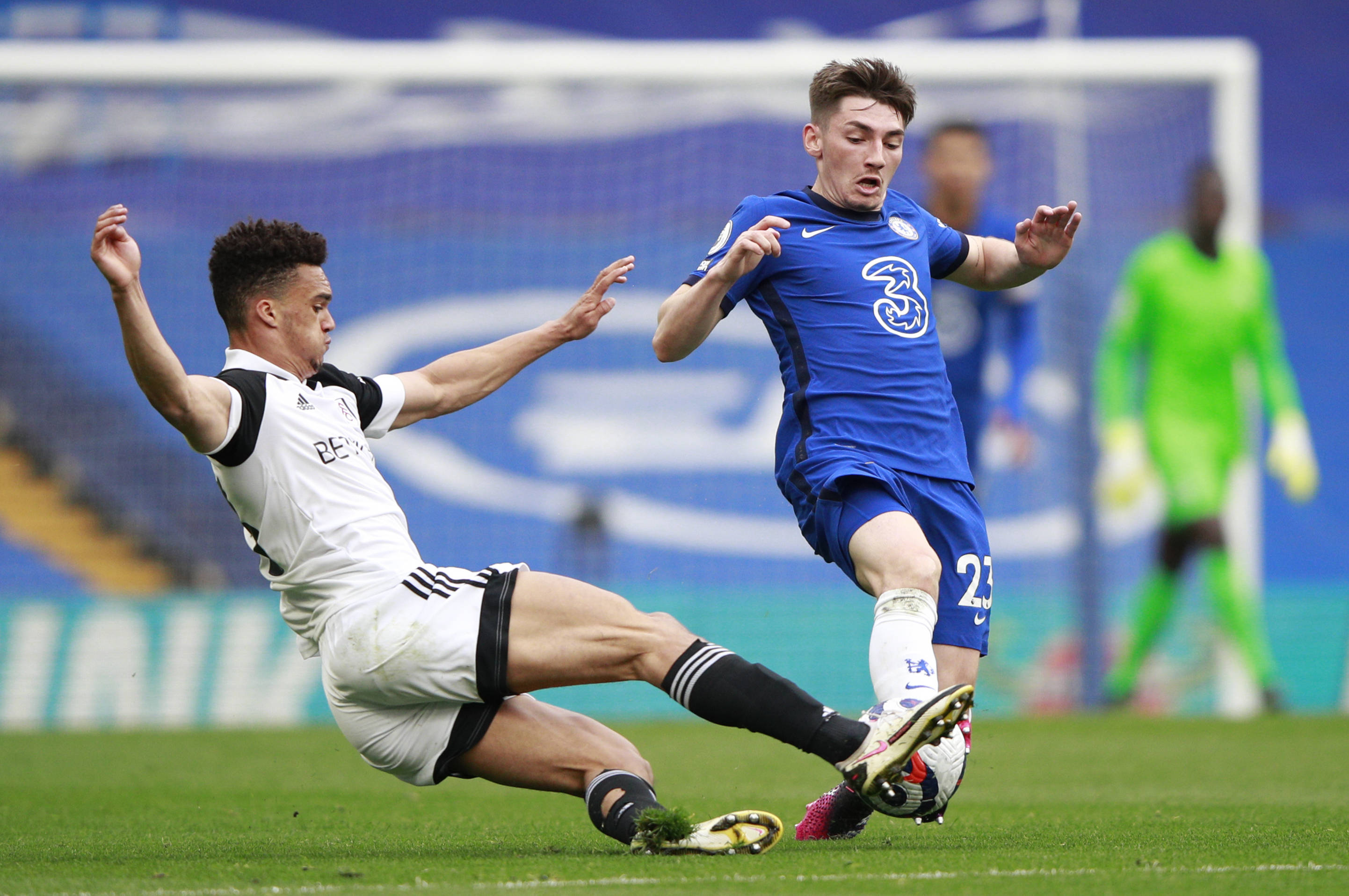 英超联赛：“富勒姆不敌强队，面临保级压力”的简单介绍